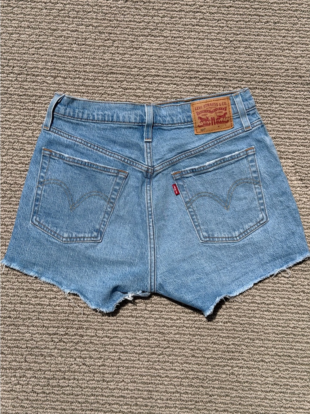 Levi's 501 Light Blue Distressed High-Rise Jean Shorts Frayed Raw Hem Size 28